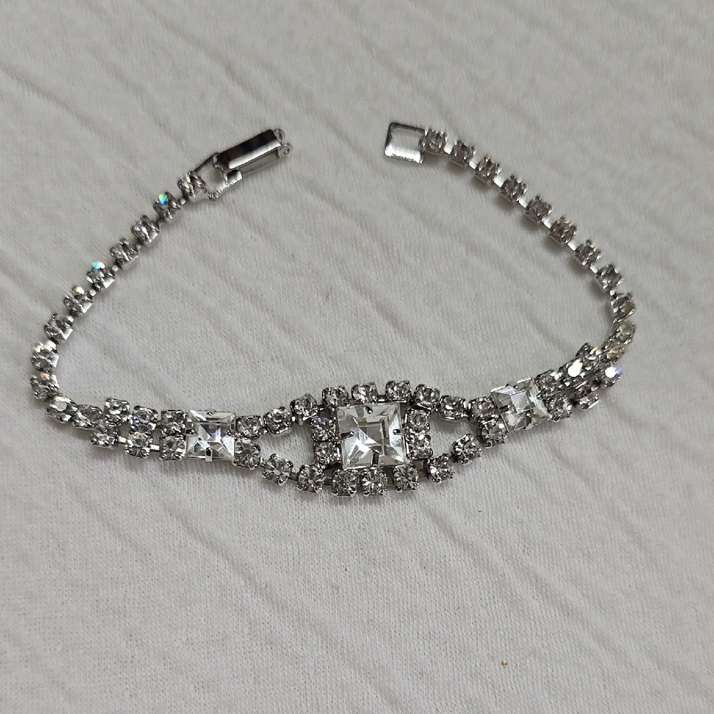 Elegant Silver Rhinestone Bracelet